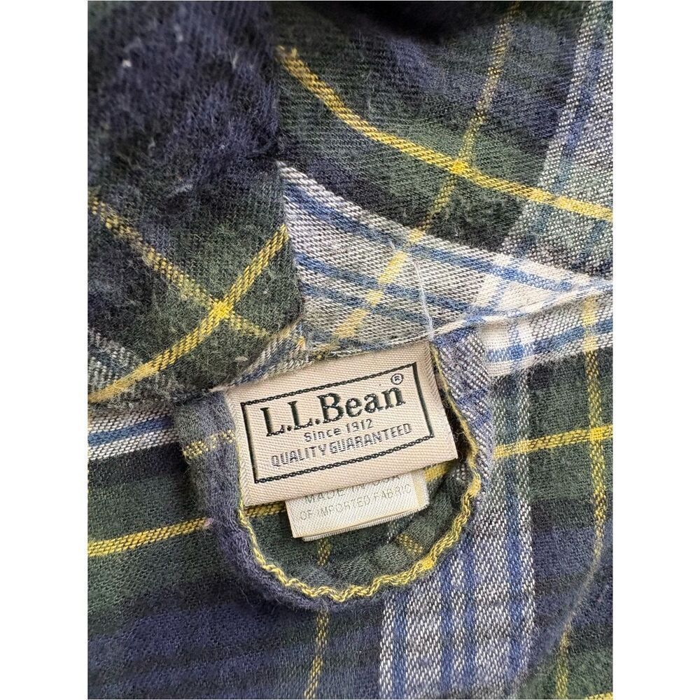 L.L. Bean Flannel Robe Large - Picture 6 of 13
